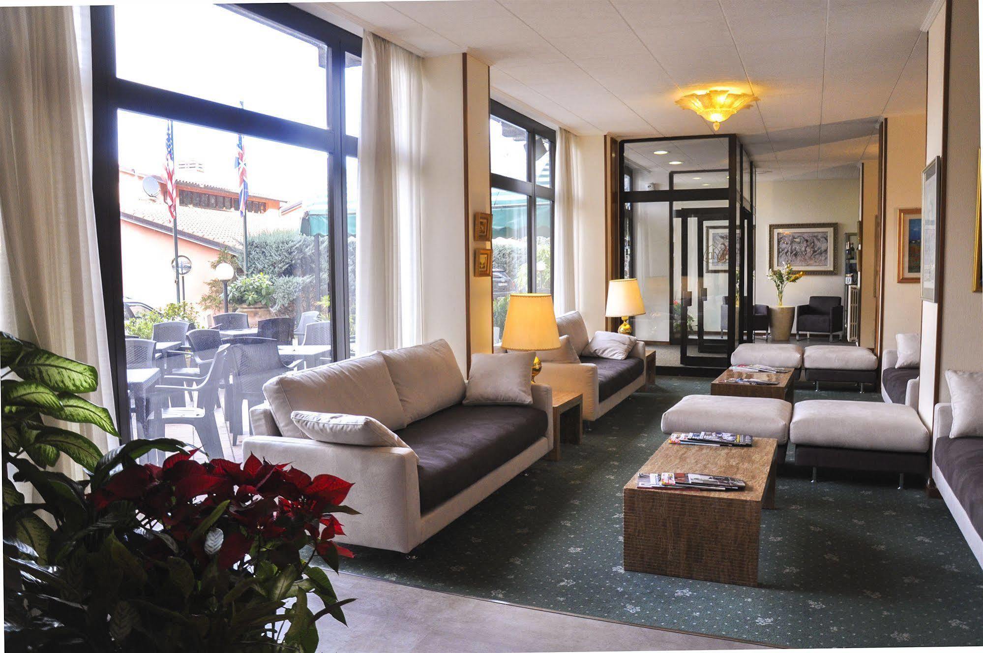 Ilgo Hotel Perugia Exterior foto